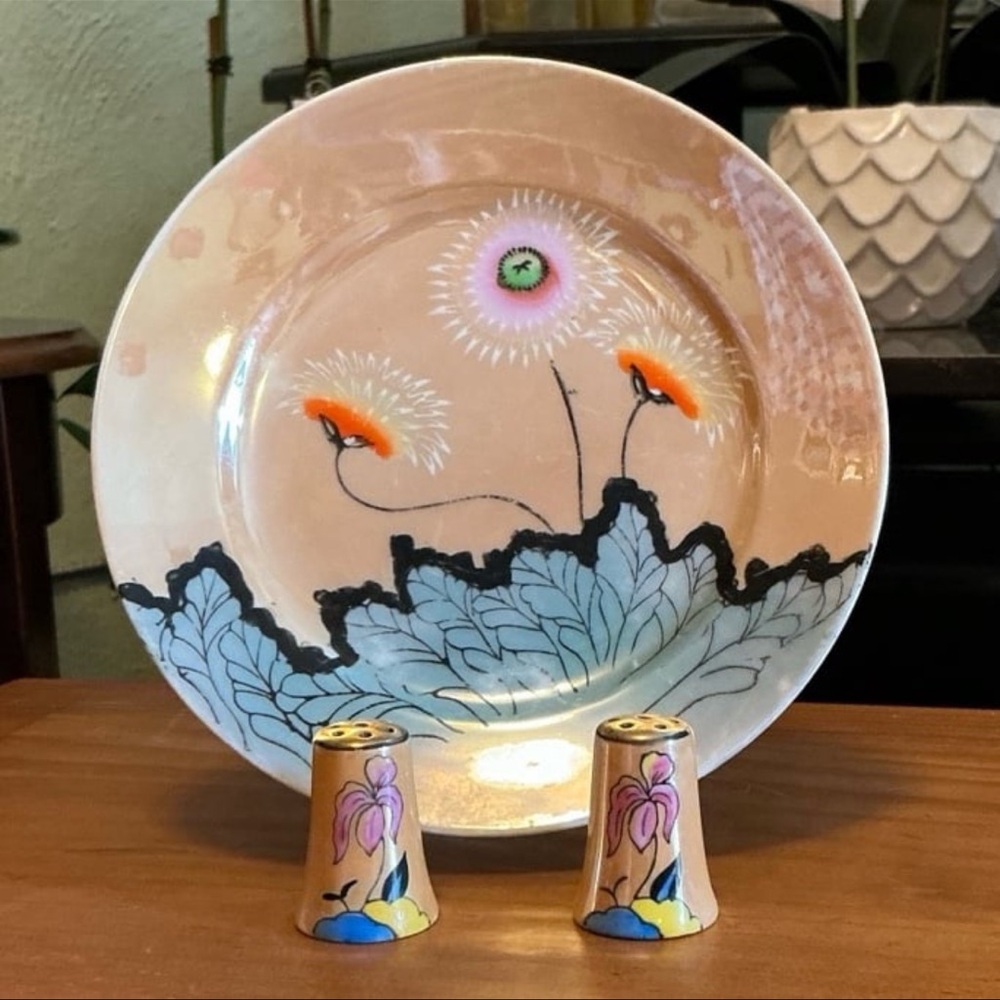 Vintage Japanese Lusterware Peach Dandelion Plate S&P Shakers